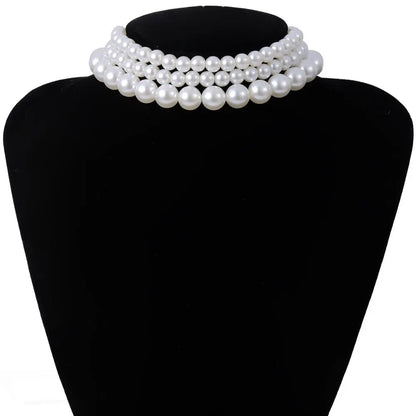 Choker z imitacji pereł