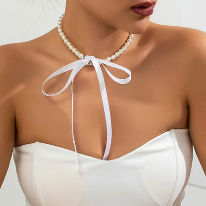 Choker z perłami